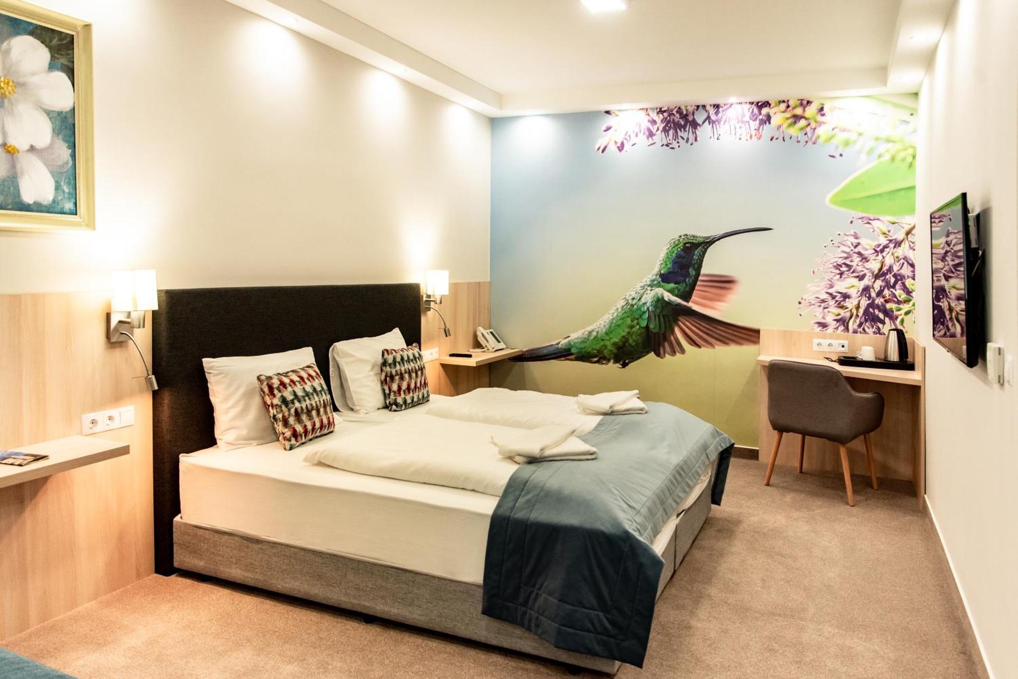 La Pergola & Prestige Panzio Hotell Kaposvár Exteriör bild